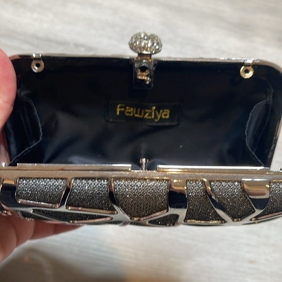 Fawzia Glitzy Abstract Rhinestone Clasp Box Evening Clutch - Picture 5 of 6